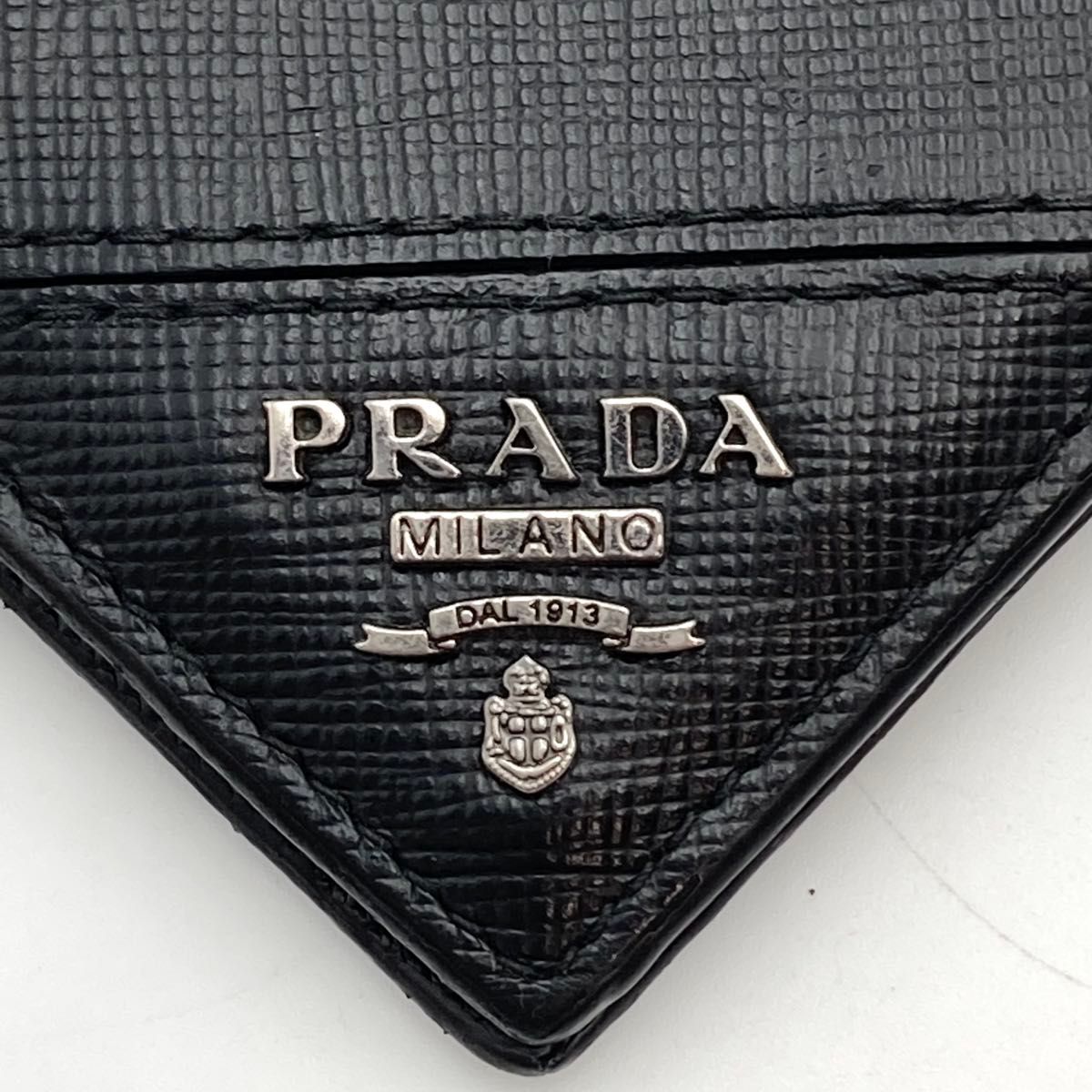 PRADA■エレガントなサフィアーノレザー コンパクトウォレット 金運UP【美品】PRADA プラダ 二つ折り財布 コンパクトウォレット