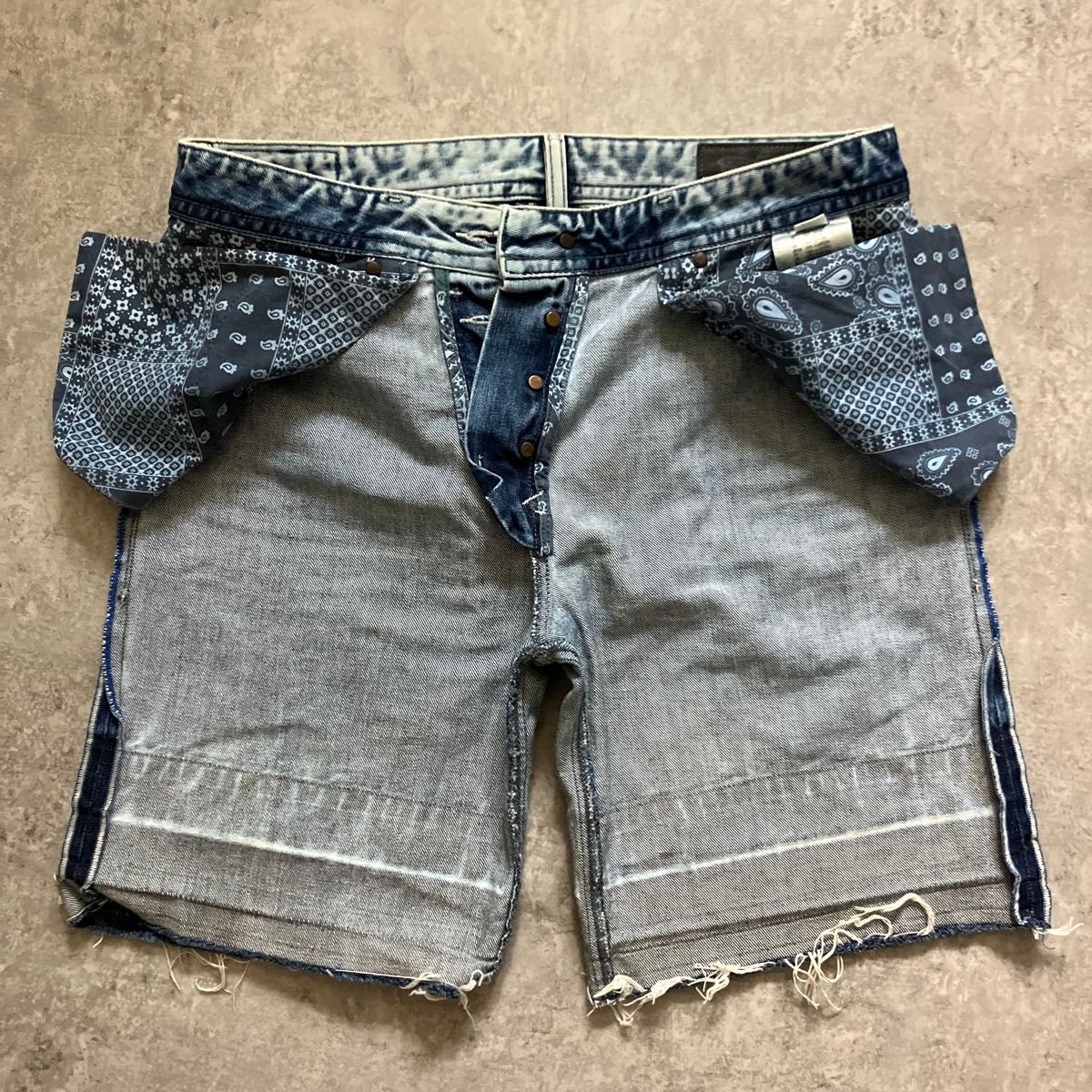 【DIESEL】 ロゴ ウォッシュドデニム ショートブーツ 送料関税込 DIESEL BUST-RE W30 0852K ディーゼル ハーフパンツ ショート