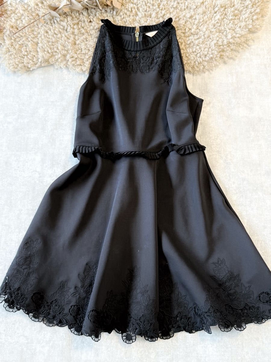 TED BAKER テッドベイカー Porrla レース ラッフル ミッドワンピ TED BAKER テッドベイカー フレアワンピース ブラック 花柄