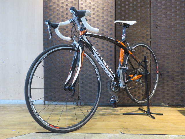 ■BOTTECCHIA 8AVIO ボッテキア オッタビオ 20速 ブラック カーボン ロードバイク 自転車 札幌発_画像4