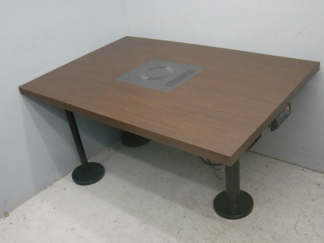 中古品 ナショナル コンロ付テーブル 1360×900×710 IHタイプ 3本脚 中古品 ナショナル コンロ付テーブル 1360×900×710 IHタイプ 3本脚