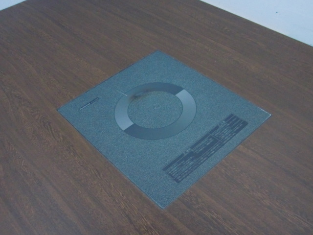 中古品 コンロ付テーブル IHタイプ 3本脚 1600×900×710 テーブル 中古品 コンロ付テーブル IHタイプ 3本脚 1600×900×710 テーブル
