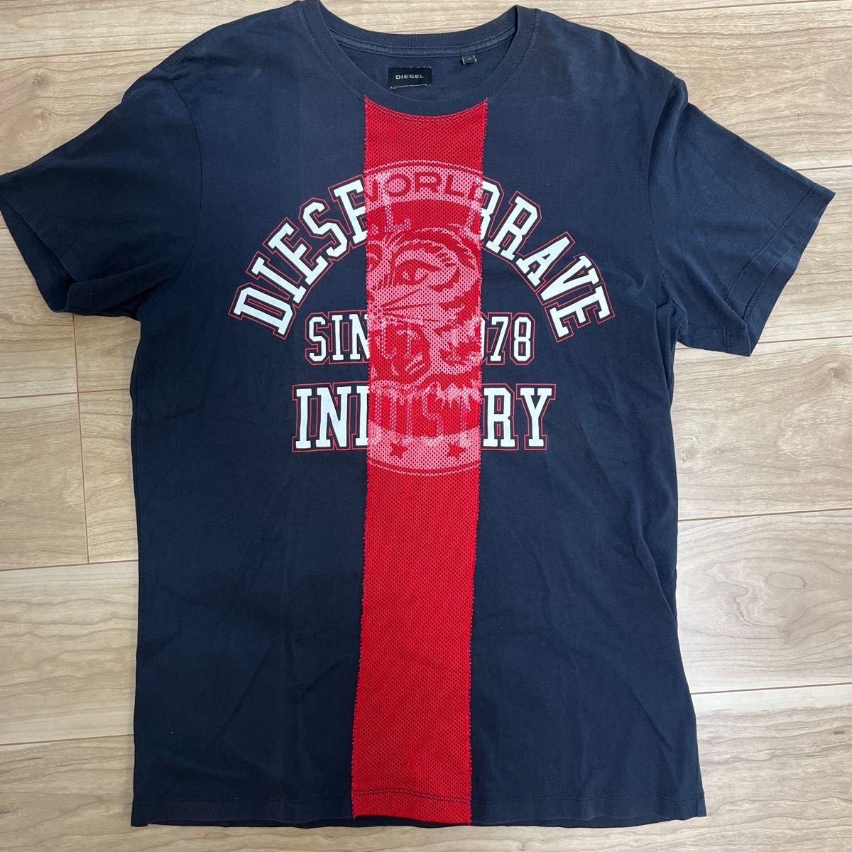 *限定サイズ* DIESEL ロゴ Tシャツ ネイビー 送料・関税込み DIESEL Tシャツ ネイビー ロゴ|Yahoo!フリマ(旧PayPayフリマ)