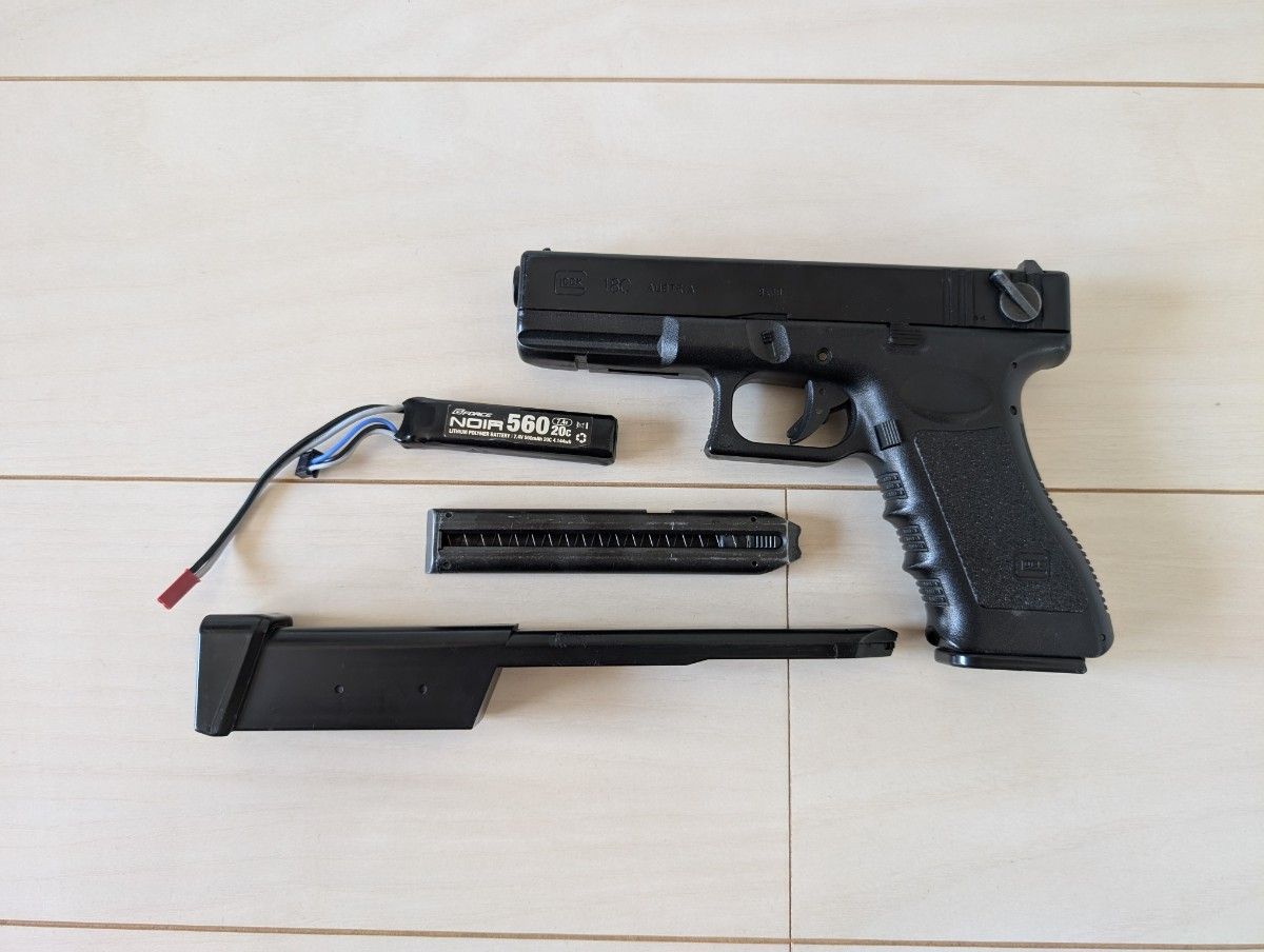 東京マルイ Glock18C おまけ多数 東京マルイ GLOCK18C 電動ハンドガン オマケ付き|Yahoo!フリマ