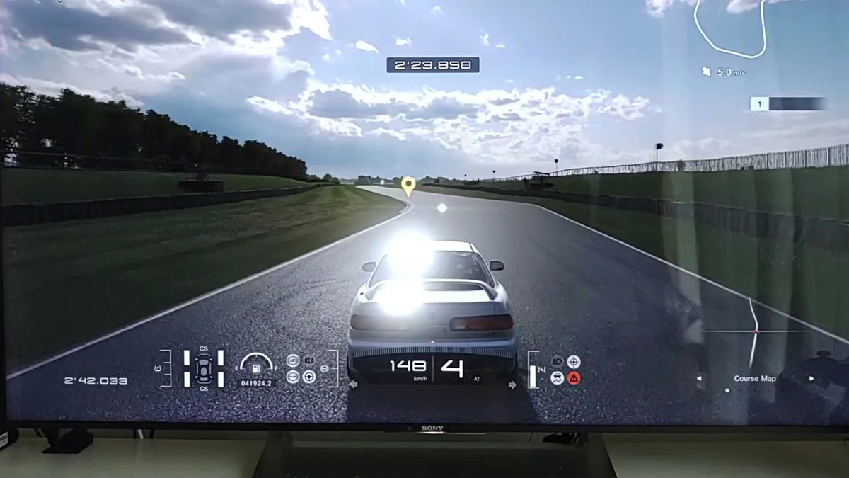 更に値下げ、8/1午前中まで、美品、ソニーPS4プロ500ミリオンリミテッドエディション。専用コントローラー2台、充電スタンド付。