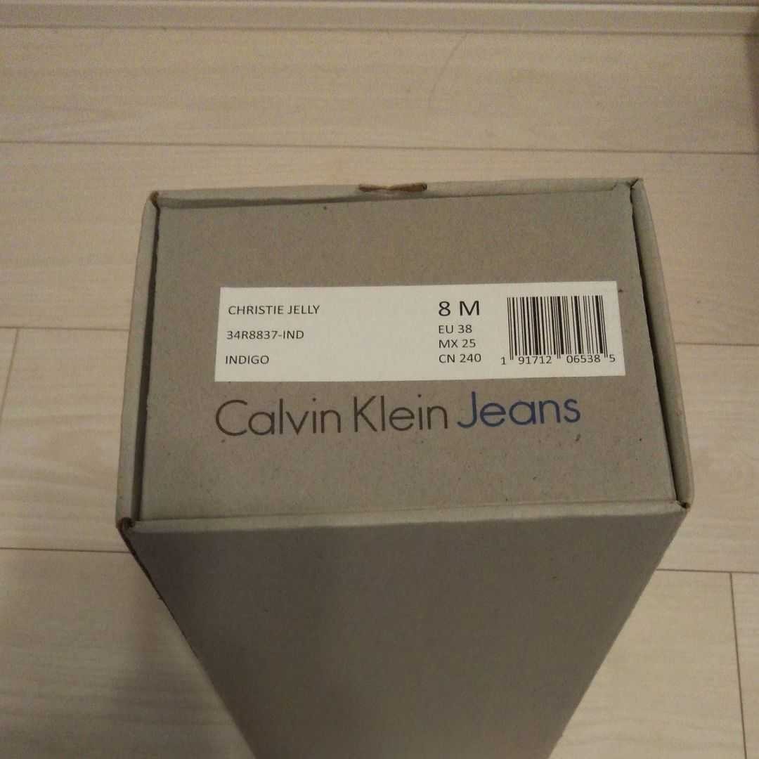 Calvin Klein　シャワーサンダル