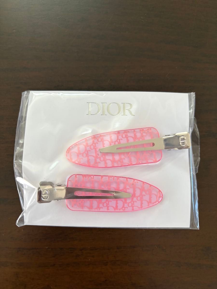 日本在庫なし♪【Dior】ヘアクリップ ディオール ヘアクリップ|Yahoo!フリマ(旧PayPayフリマ)