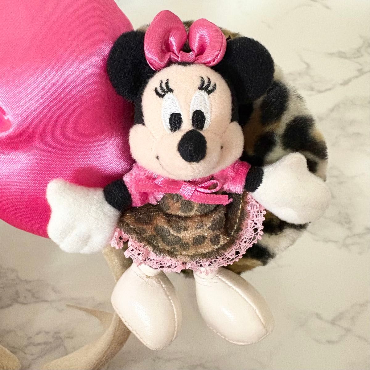 美品 東京ディズニーリゾート ミニー ヒョウ柄 カチューシャ 2点 ペア 東京 ディズニー リゾート ミニー マウス ヒョウ 柄 レオパード