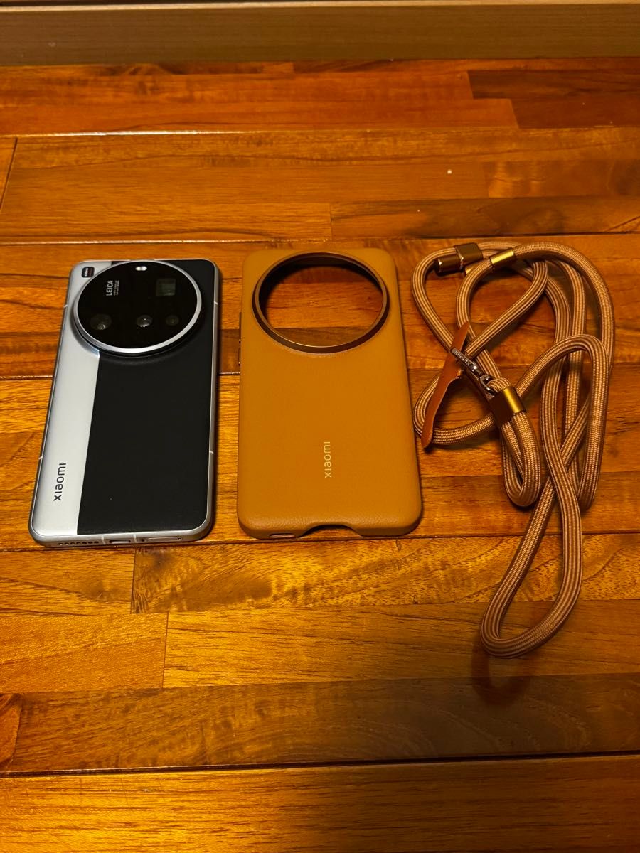 Xiaomi 15 Ultra 本体 + アクセサリー 美品 超美品&未使用セット】Xiaomi 15 Ultra 純正アクセサリー多数