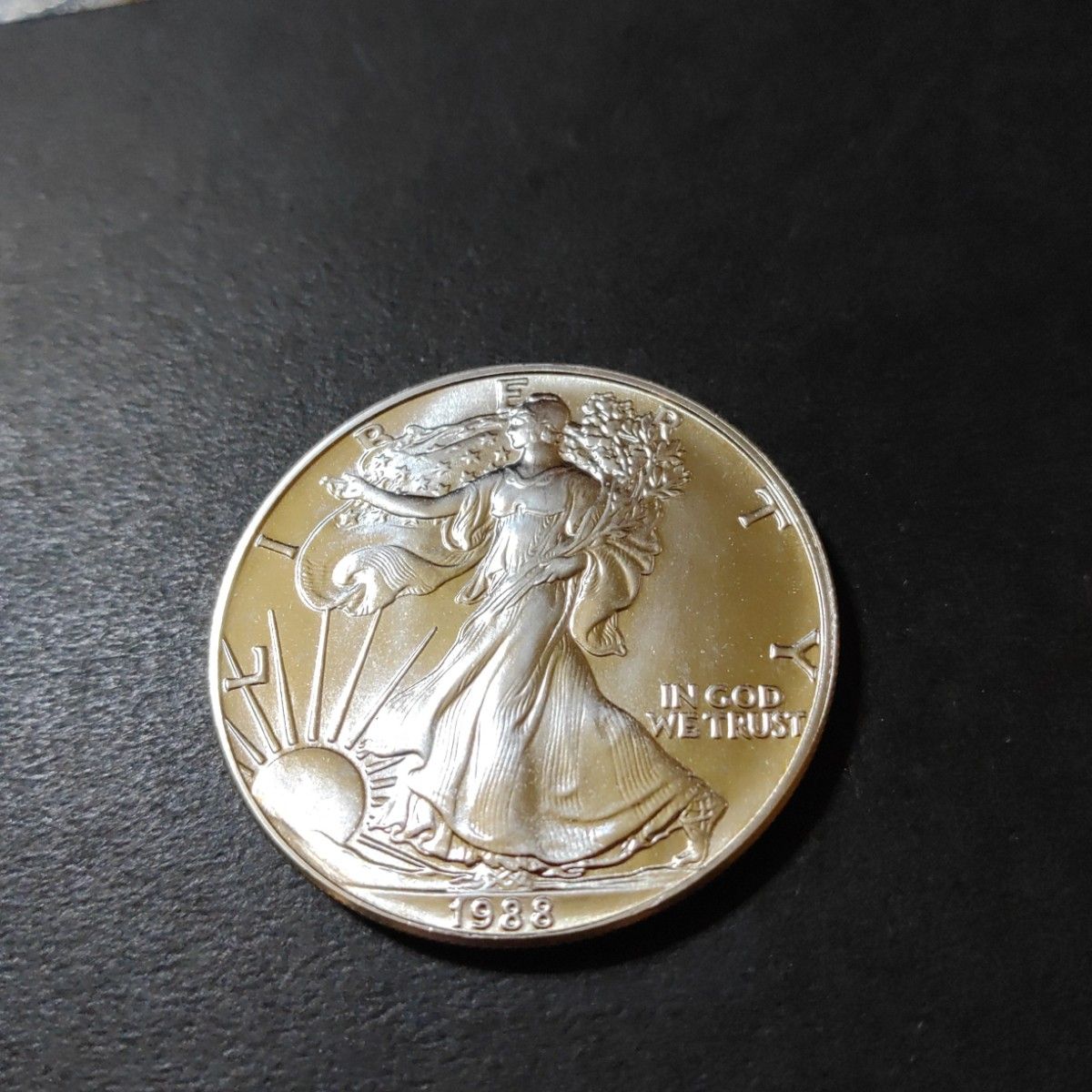 イーグル銀貨1oz アメリカ イーグル1ドル銀貨 1988年 1オンス|Yahoo!フリマ(旧