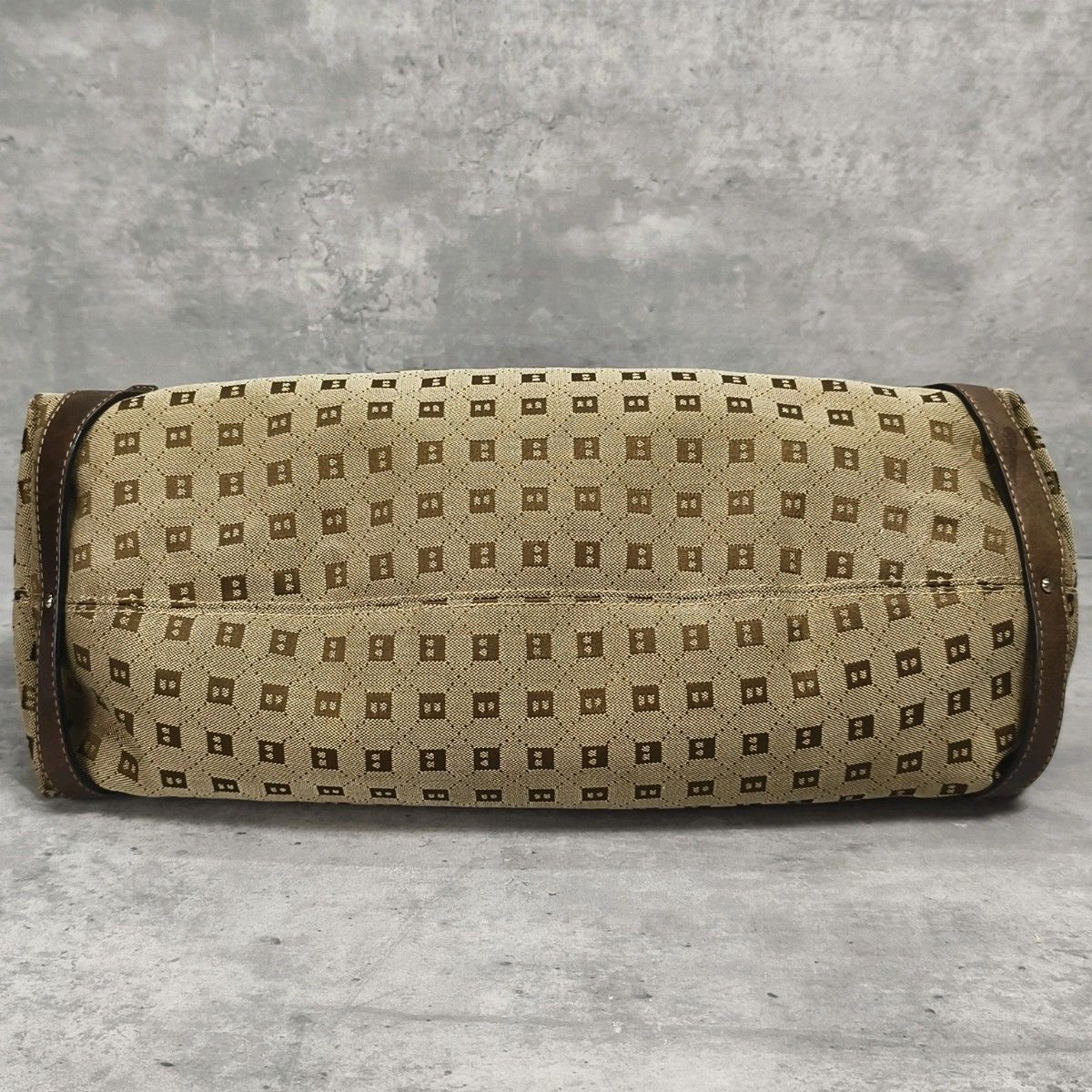バリー Bロゴ レザー ハンドバッグ BALLY バリー Bロゴ キャンバス レザー トートバッグ|Yahoo