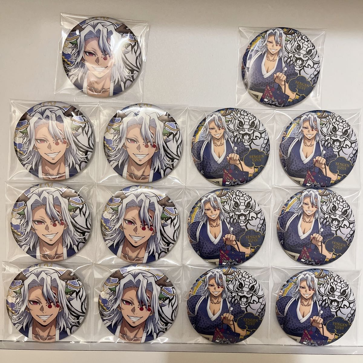 鬼滅の刃 アニメ伍周年記念祭 後夜祭 辰年 ランダム缶バッジ 伊黒小芭内 鬼滅の刃 アニメ伍周年記念祭 後夜祭 辰年 ランダム缶バッジ 宇