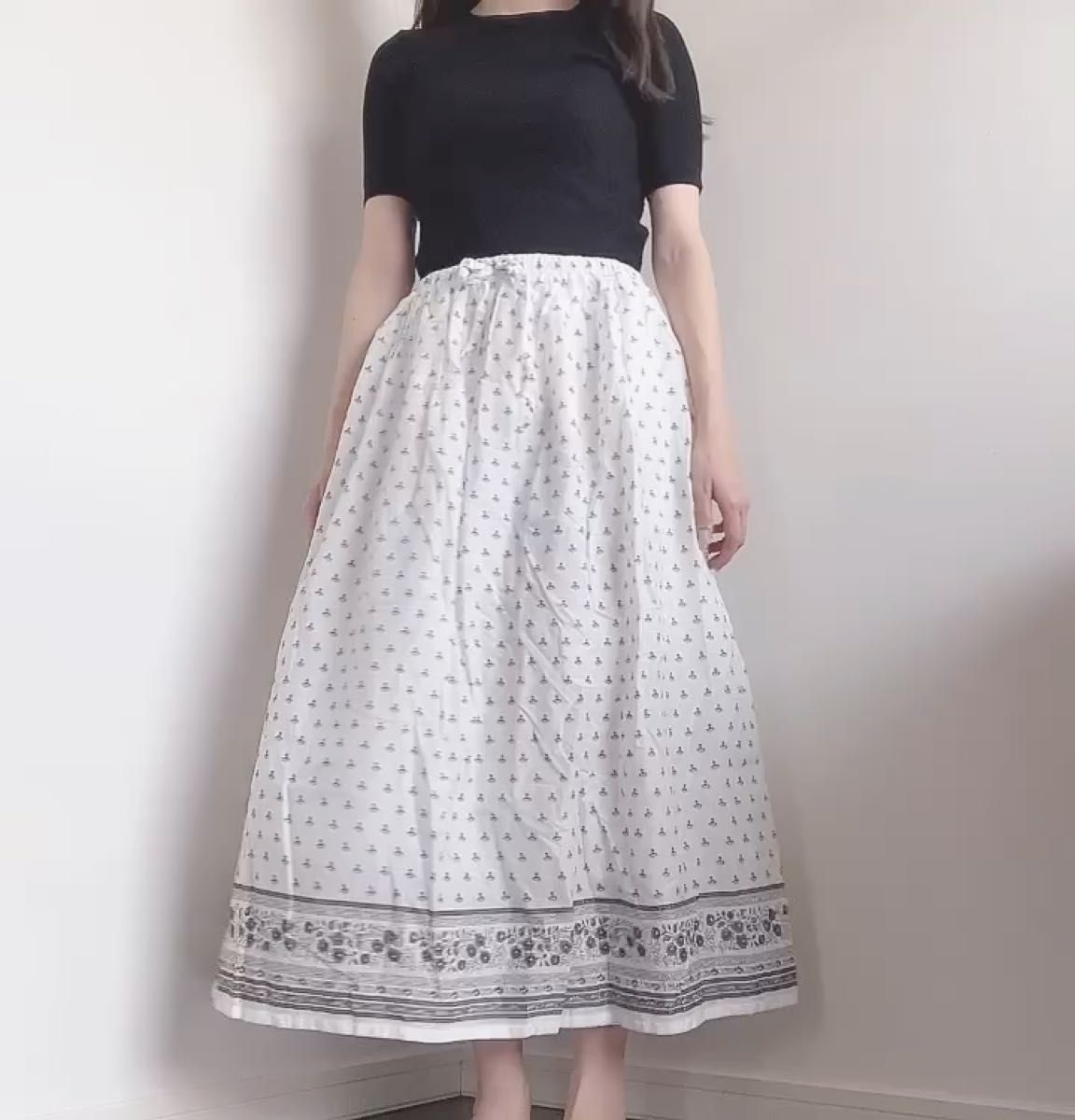 美品 cinema Club 花柄コットンスカート M