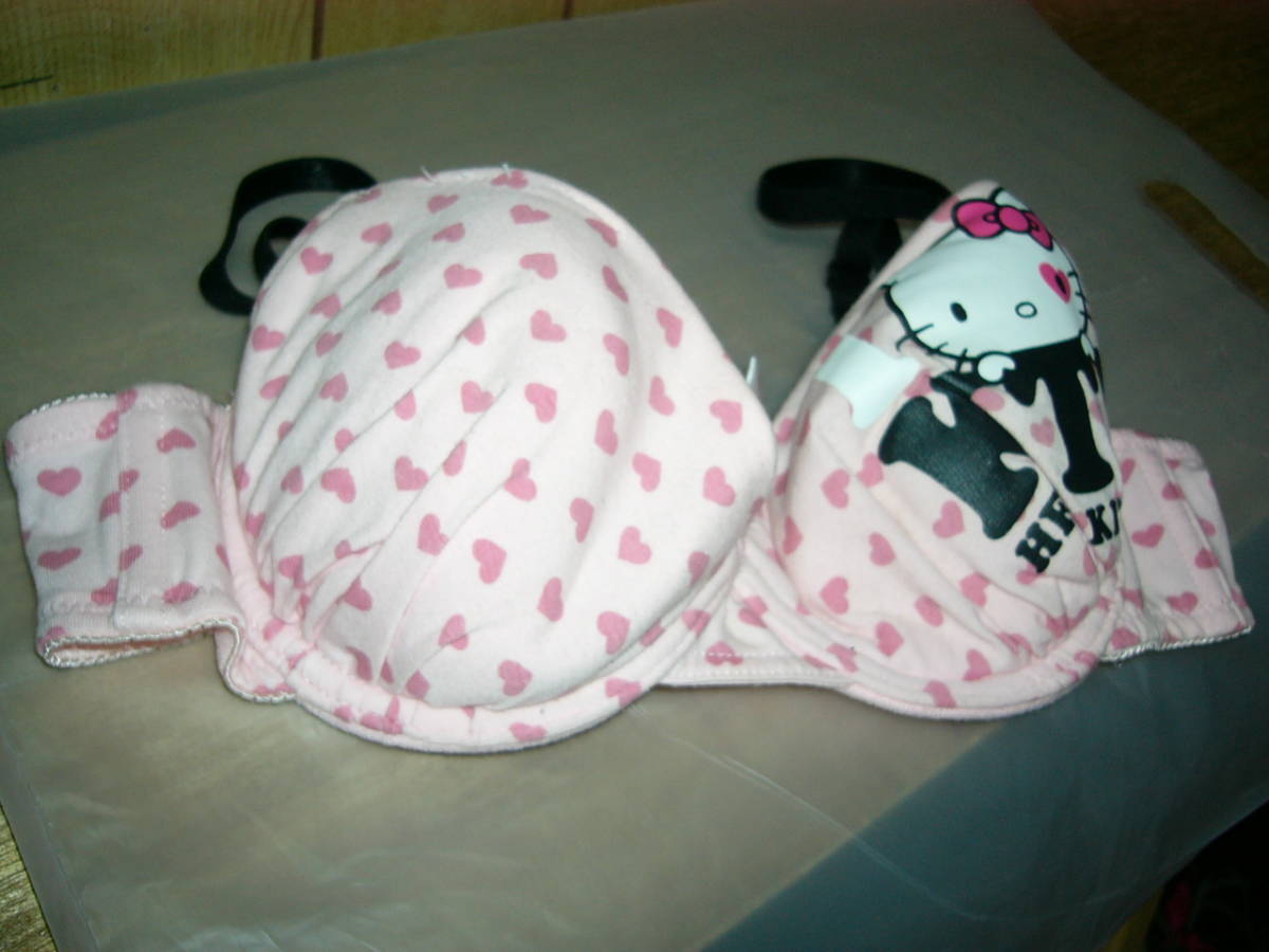  бюстгальтер Kitty кошка симпатичный розовый A75cm нижний грудь -75cm грудь -83cm плечо шнур . взяв спина - длина .2 шт -3 ряд спина ширина . маленький . не использовался 