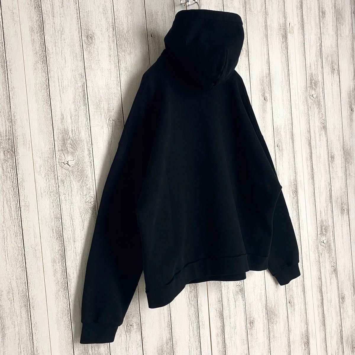 BALENCIAGA バレンシアガ ロゴプルオーバーパーカー ブラック 極美品 人気デザイン】BALENCIAGA バレンシアガ プルオーバー