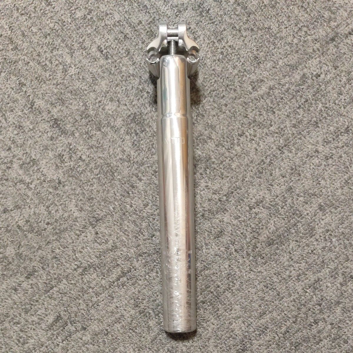カーズ 日東 シートピラー 外径27.2mm W30 NJS認定 美品 W30 27 2mm NITTO 日東 NJ-SP72 シートピラー 210mm 競輪