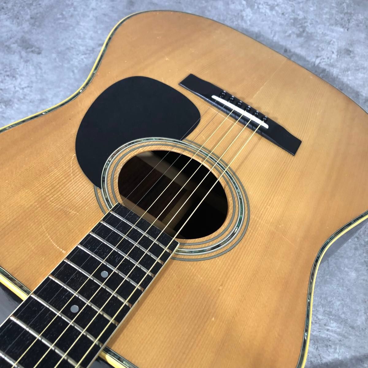 Morris アコースティックギター ケース付き 調整済み ケース付き 日本製 Morris アコースティックギター W