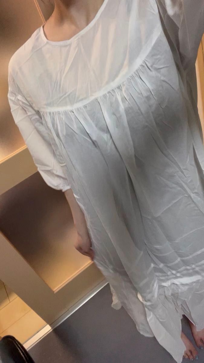 白のワンピース アース