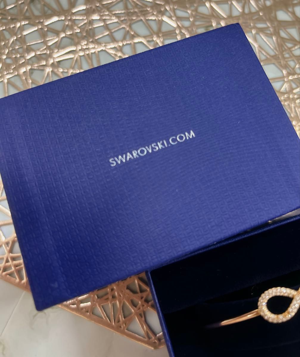 Swarovski ラインストーンブレスレット 箱付き Swarovski ラインストーンブレスレット 箱付き SWAROVSKI