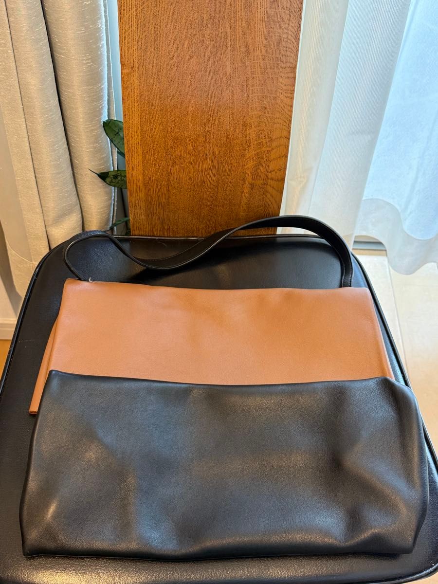 OLD CELINE セリーヌ レザー ショルダーバッグ ブラック イタリア製 セリーヌ】CELINE レザー ショルダーバッグ ブラック ベージュ