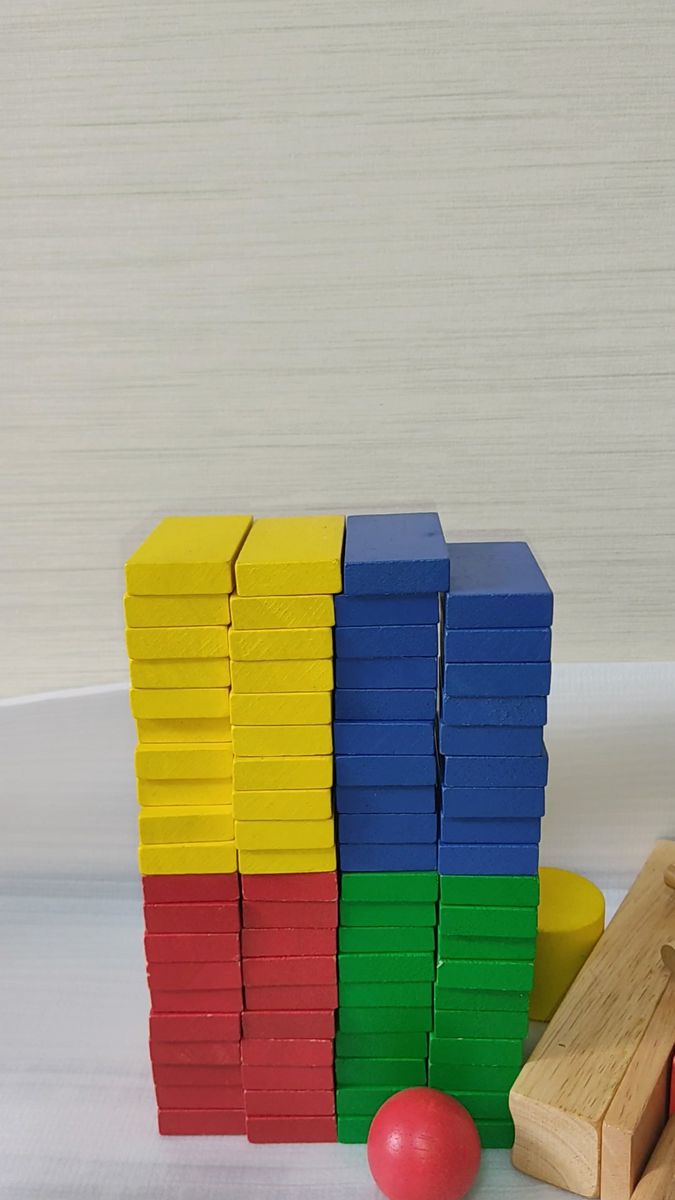 カラフルな木製ブロック積み木 空間認識能力!知育玩具! 情操教育! 幼少期に豊かな感受性!想像力!創造力!集中力!表現力!