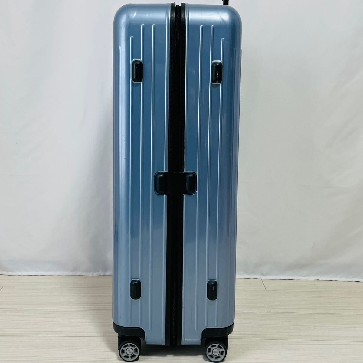 美品 リモワ サルサエアー 104L 4輪 ネイビー 大容量 キャリーケース 美品 リモワ サルサエアー 104L 4輪 アイスブルー 大容量 TSA