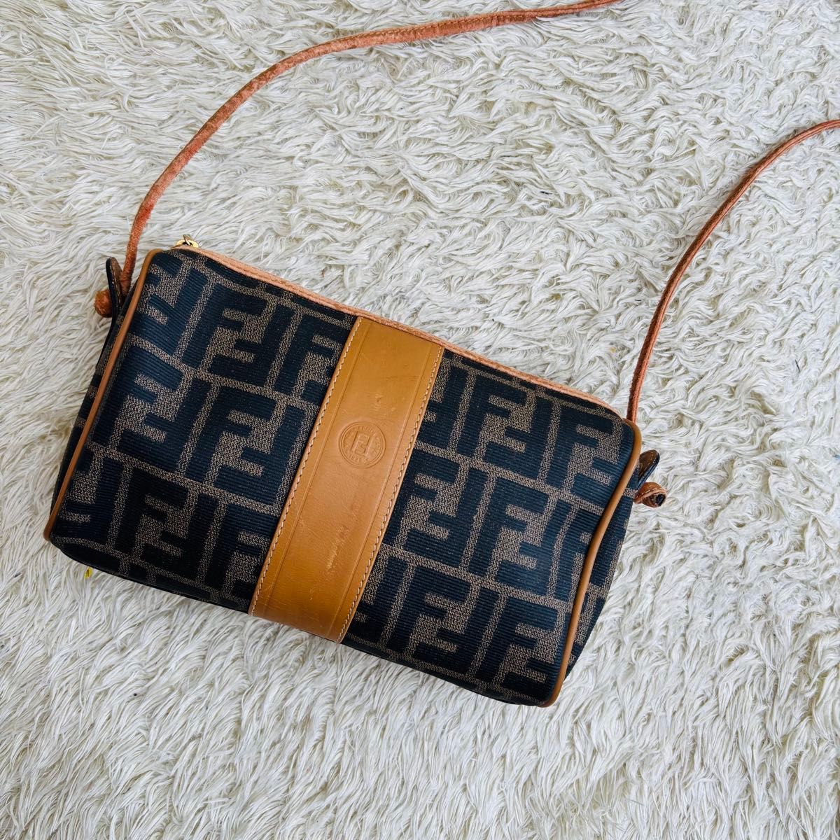 フェンディ ズッカ PVCレザー ショルダーバッグ FENDI ショルダーバッグ ズッカ柄 PVC レザー ヴィンテージ