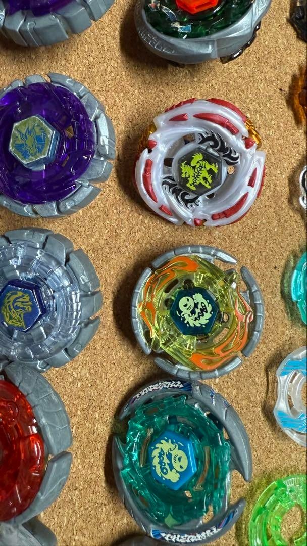 ベイブレードセット 多色多数 ジャンク部品取り ベイブレードセット 多色多数 ジャンク部品取り|Yahoo!フリマ