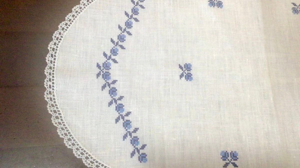 手刺繍テーブルランナー クロスステッチ刺繍 花柄 リネン100%レース仕上げ 未使用