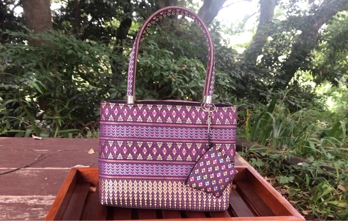 エスニック風 刺繍バッグ パープル系 未使用に近い