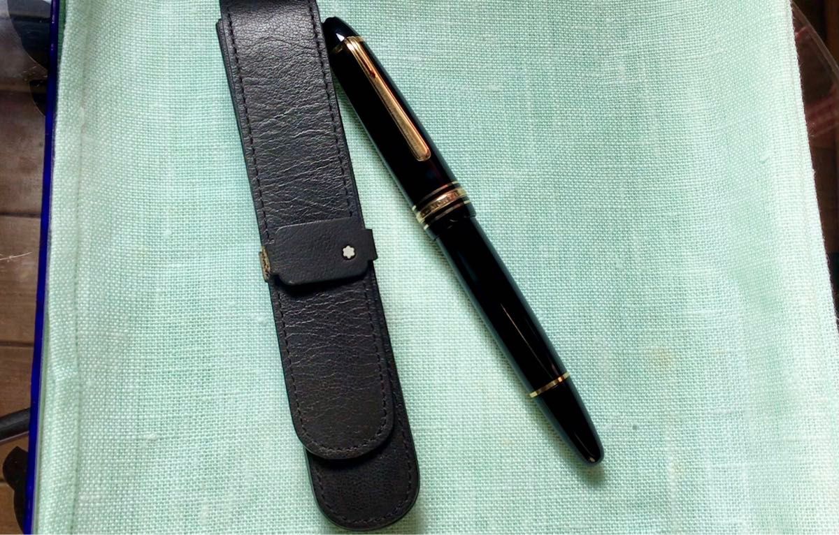 ドイツ製MONTBLANC マイスター万年筆 ペン先4810, M,14kゴールド刻印
