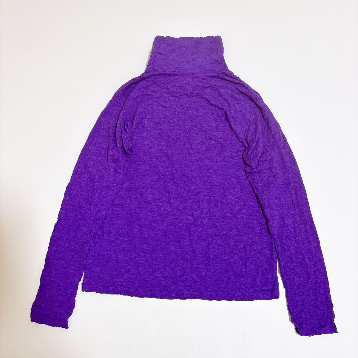 ISSEY MIYAKE Tシャツ・カットソー 紫 2011525E0007 希少 me ISSEY MIYAKE シワ加工 タートルネック カットソー 紫