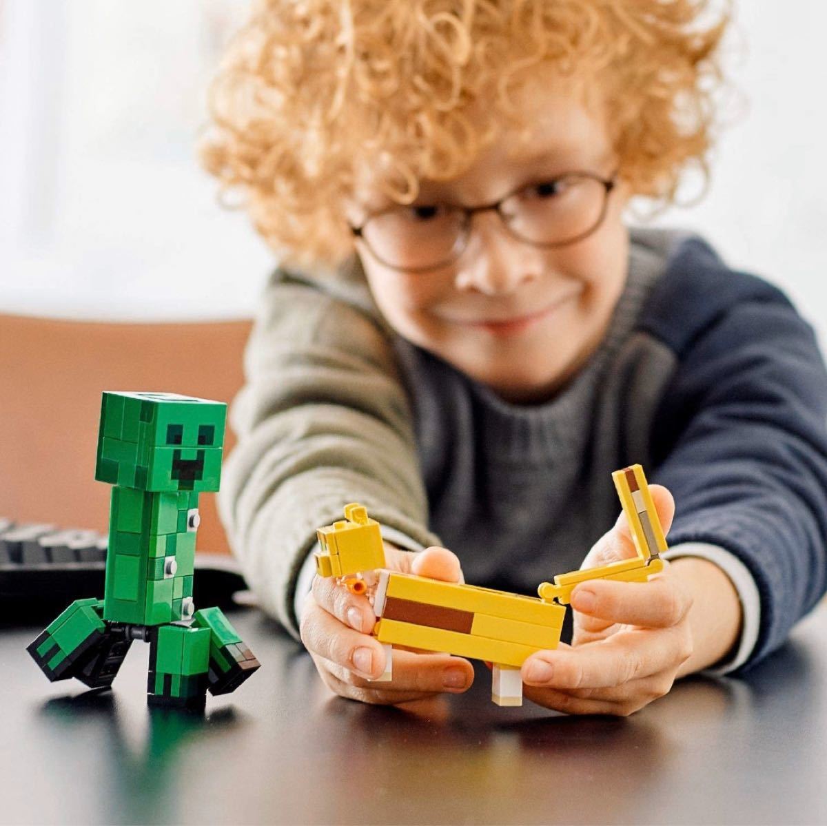 レゴ LEGO マインクラフト　クリーパーとヤマネコ