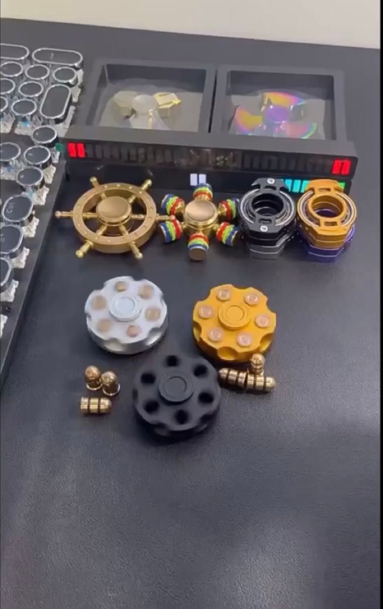 開封済、フィジットスピナー - デスクトップEDCトイ、成人向けの楽しいストレス解消トイ、スピニングリラックストイ、ハンドスピナー