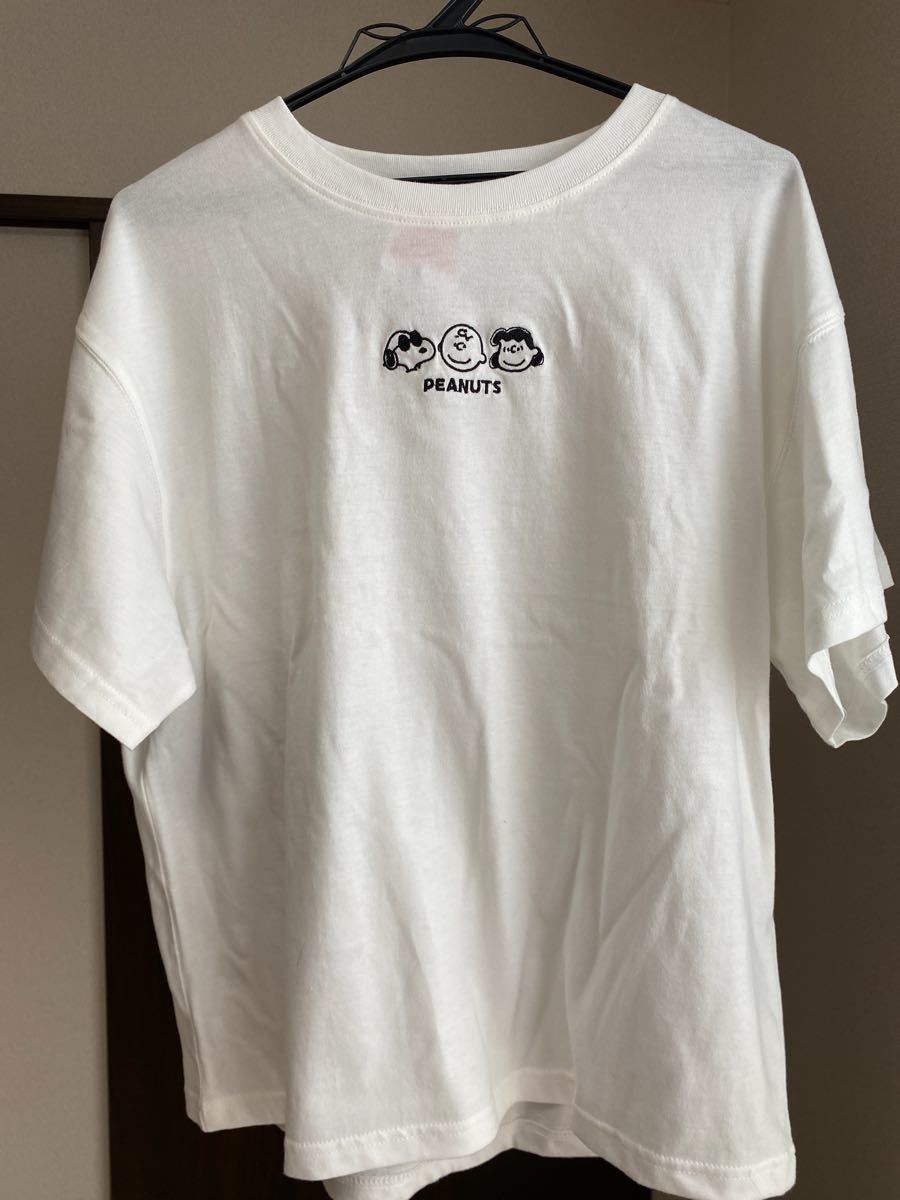 スヌーピー 半袖Tシャツ　新品　ホワイト　アベイル　人気
