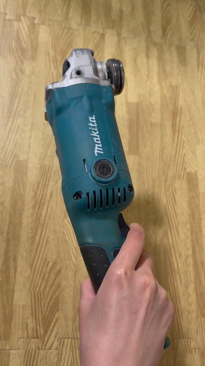 マキタ 150mmディスクグラインダ モデル GA6010(ジャンク品)