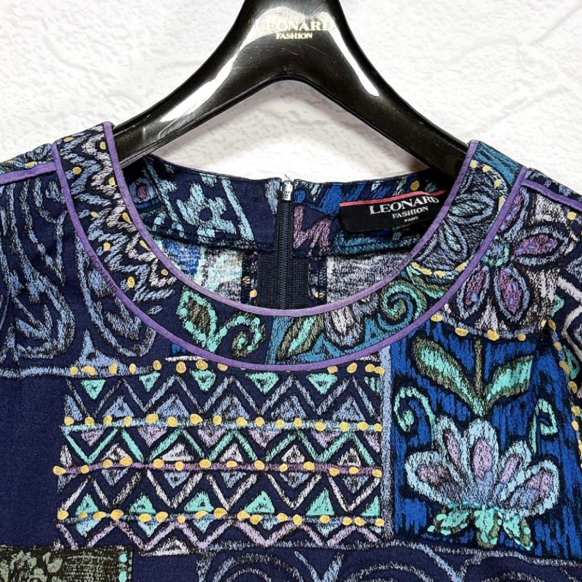 美品✨ LEONARD カットソー 花柄 ペイズリー トリム カンカン サイズL レオナール 大きいサイズ カットソー Tシャツ 花柄 ペイズリー