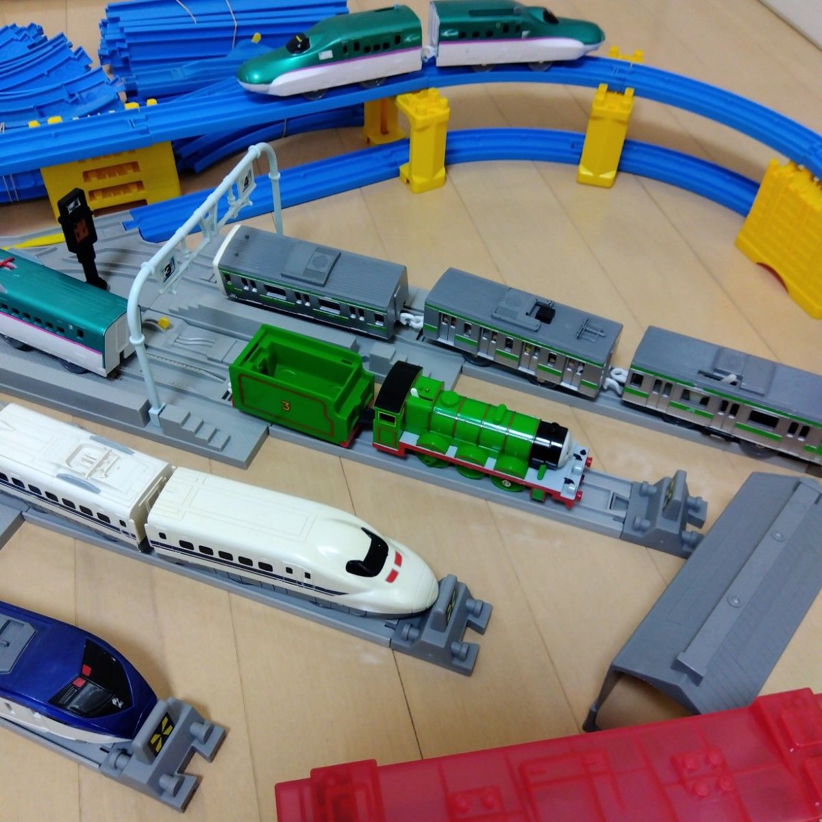 プラレール 電車 車両 まとめ売り プラレール 大量 まとめ売り 踏切 情景 車両 電車|Yahoo!フリマ