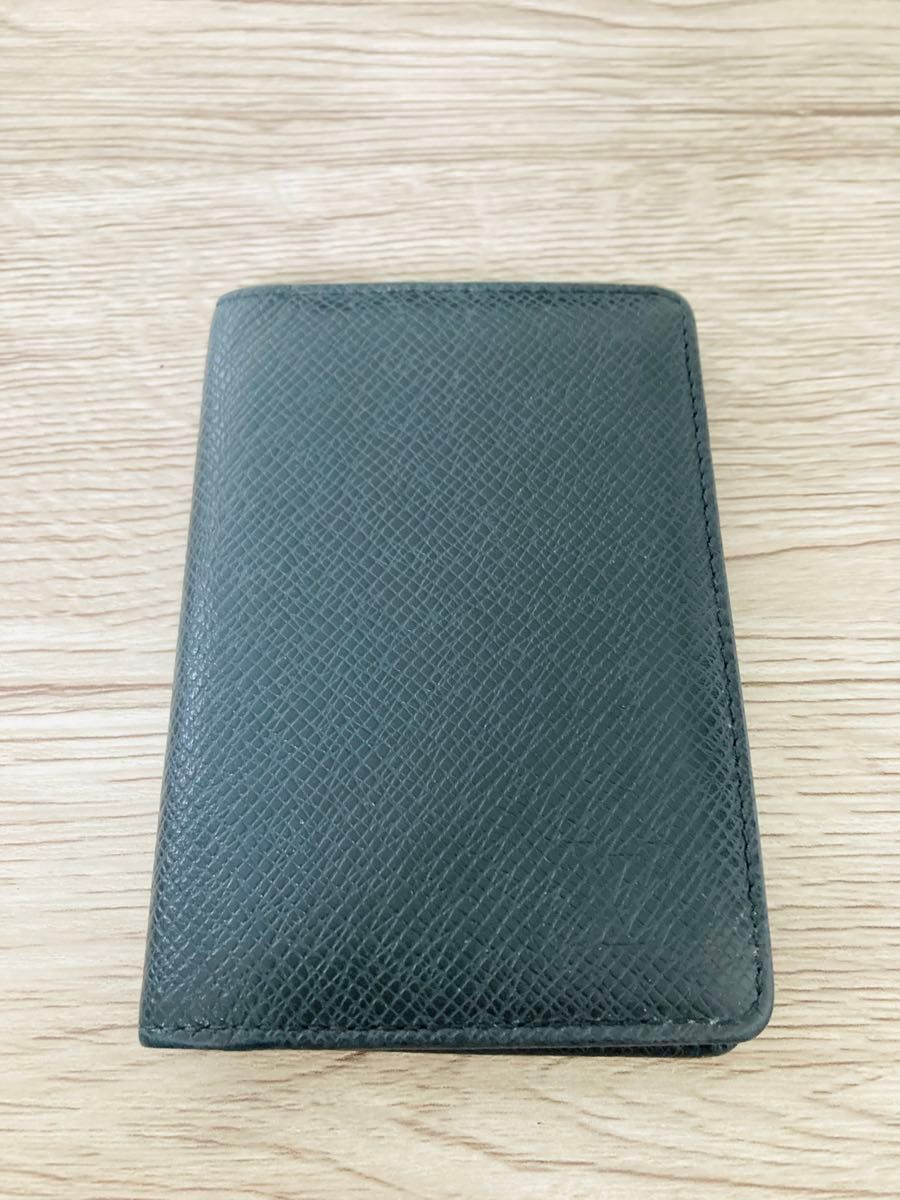 LOUlS VUlTTON ルイヴィトン タイガ 名刺入れ カードケース 深緑 LOUlS VUlTTON ルイヴィトン タイガ 名刺入れ カードケース 深緑