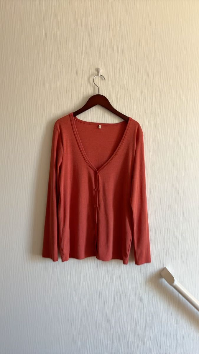 (美品)Vネックカーディガン*エンジLサイズ