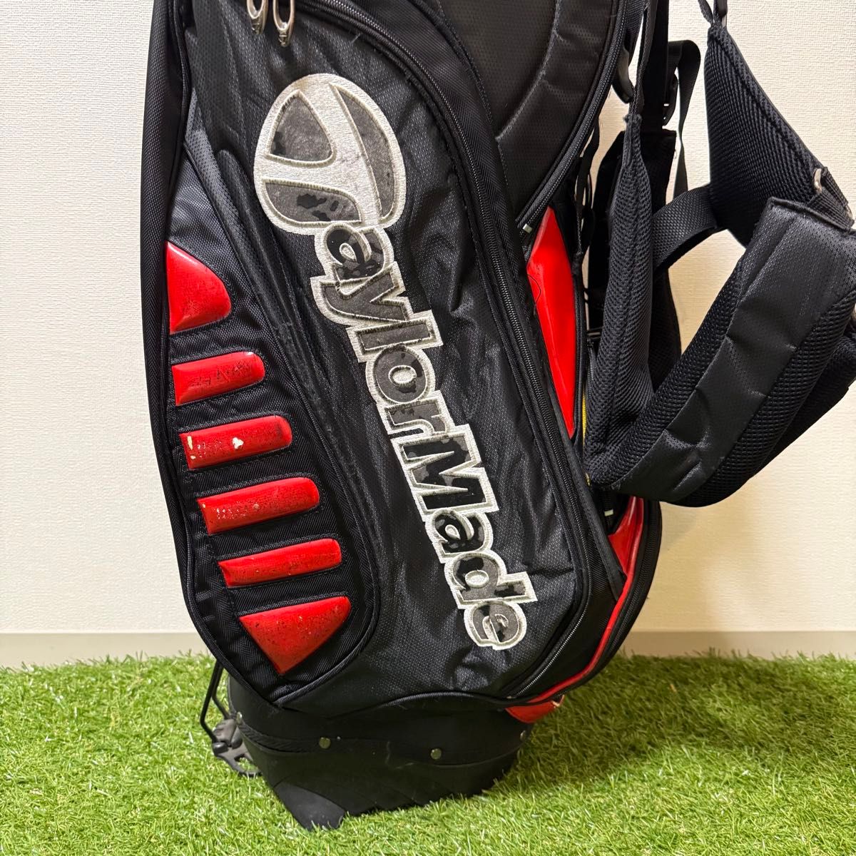 Taylormade キャディバッグ スタンド式 ゴルフバッグ フードあり Taylormade テーラーメイド キャディバッグ スタンド式 ゴルフ