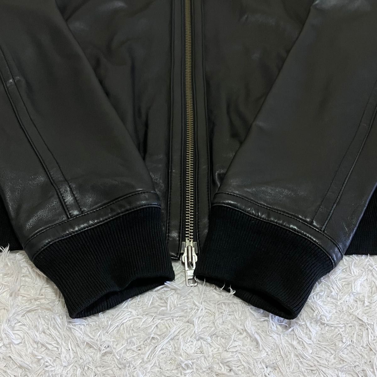 美品✨アーバンリーサーチ ライダース MA-1 やぎ革 黒 40 Lサイズ 希少 美品 urban research 羊革 レザージャケット ブルゾン 黒