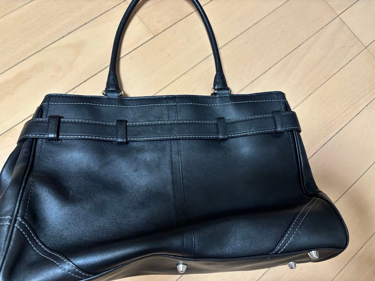 コーチ トートバッグ タッセル 金具 肩掛け可 レザー黒 COACH コーチ トートバッグ レザー ブラック 黒 ロゴチャーム