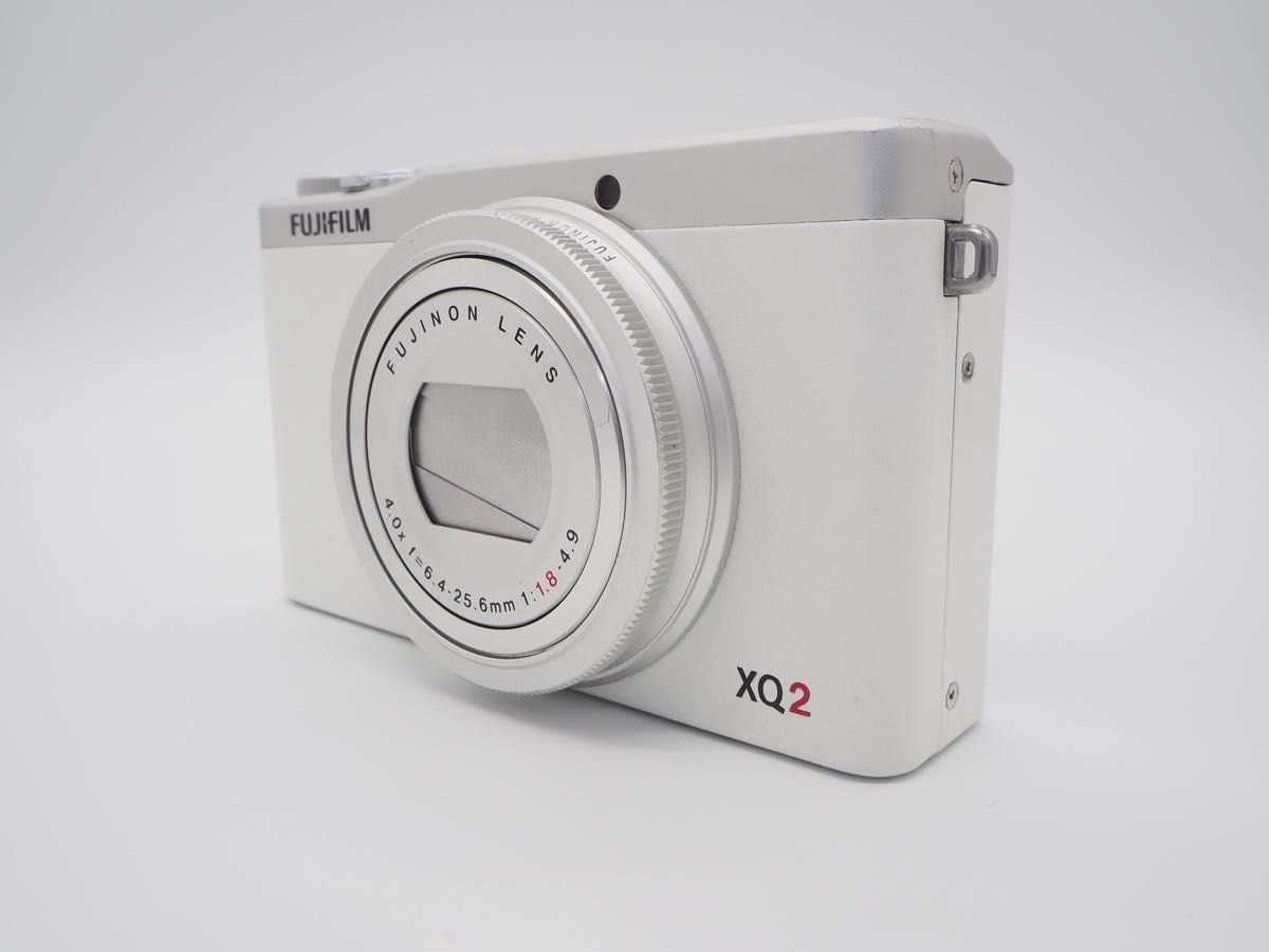 Fujifilm XQ2 コンパクトデジタルカメラ ジャンク 富士フィルム Fujifilm XQ2 コンパクトデジタルカメラ 現状品
