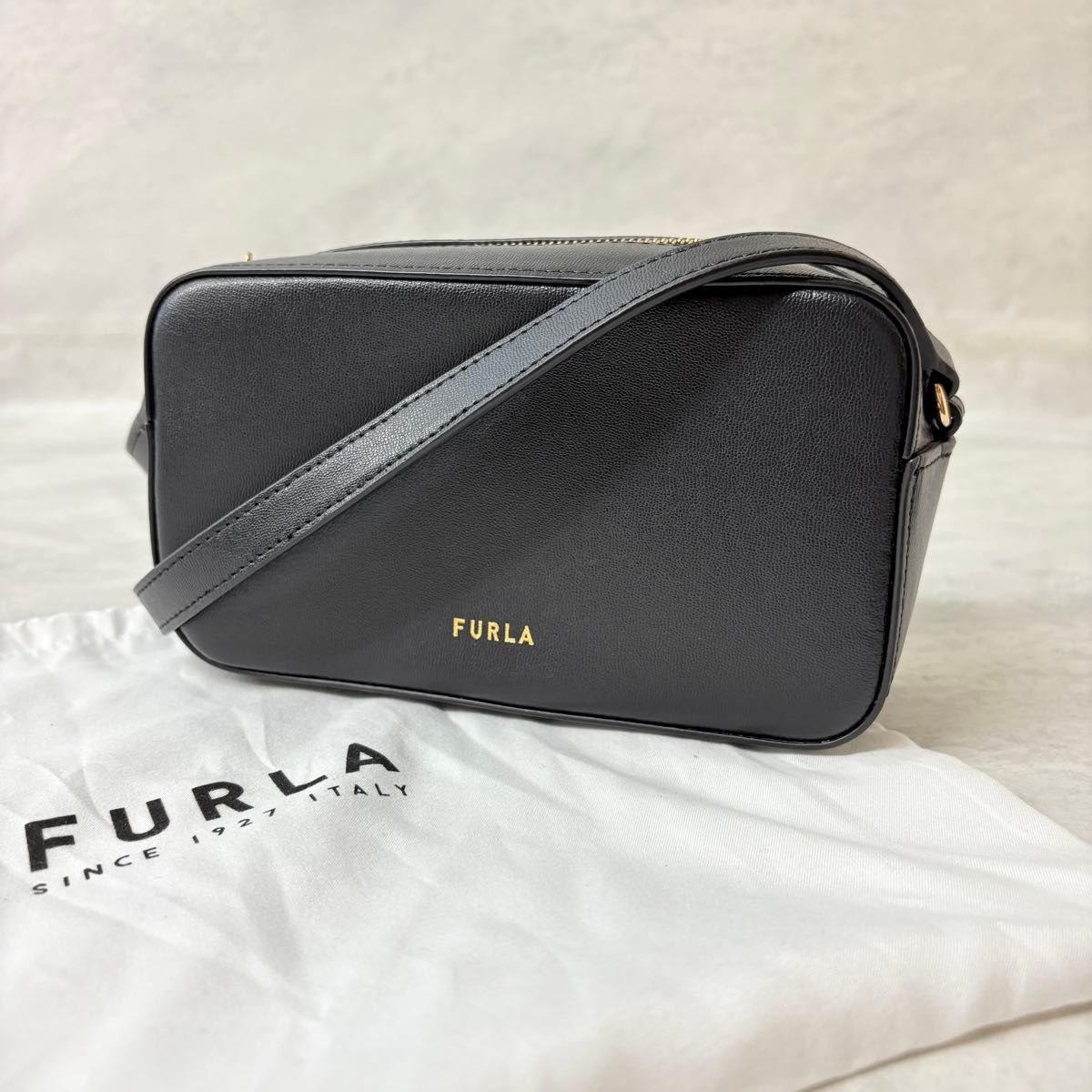 FURLA フルラ クロスボディバッグ ショルダーバッグ 鞄 レザー FURLA フルラ レザー ショルダーバッグ クロスボディ ブラック