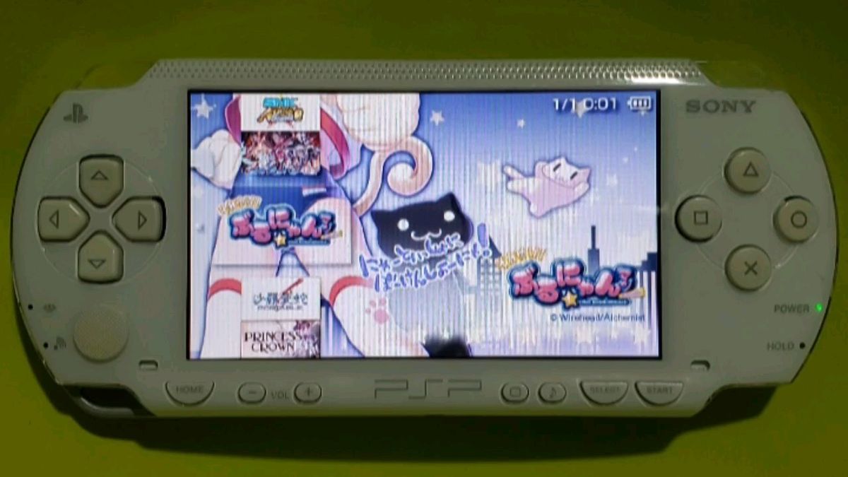 ソニーPSP-1000 + SDカード+ACアダプター+バッテリー付き
