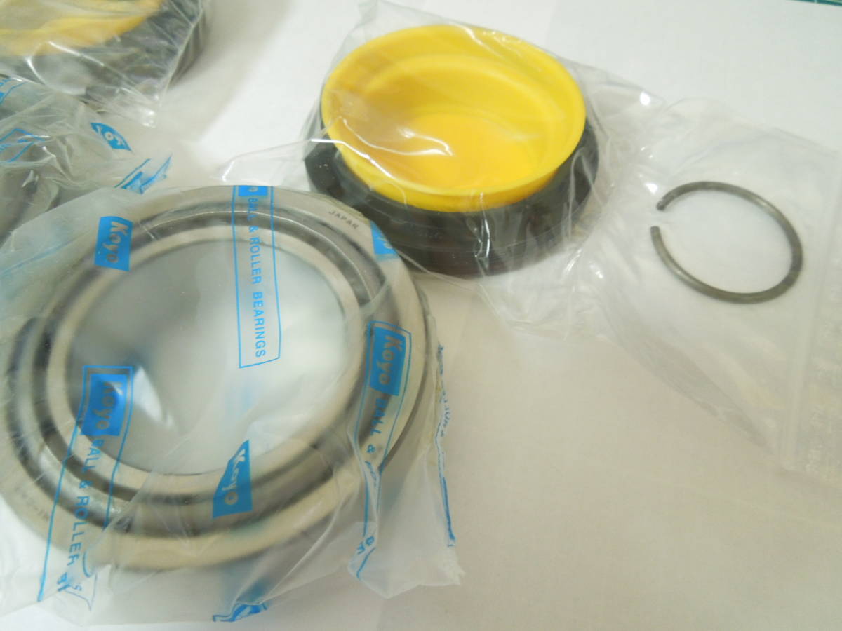 E36M3C.E46M3,Z4M,E90/92/93M3,M5,M6 other for ( Large size ) diff for side bearing & oil seal 2 piece set new goods (KOYO made )
