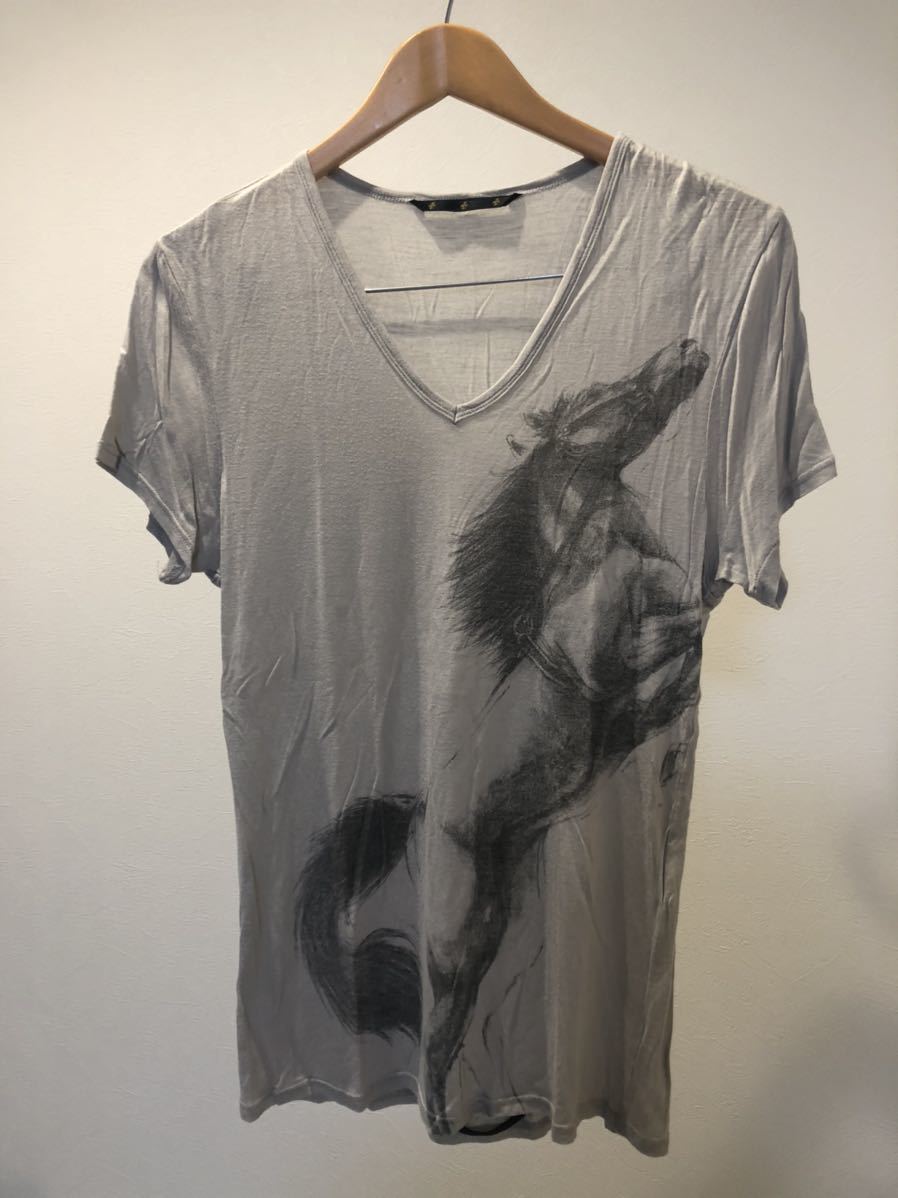 ato silk . horn Sprint V neck T-shirt / Ato horse cut and sewn silk 