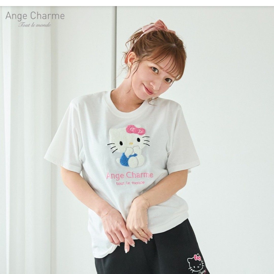 アプワイザーリッシェ ビジューTシャツ キティ コラボ 新品 Tシャツ Ange Charme ハローキティ コラボ Tシャツ ホワイト サガラ刺繍