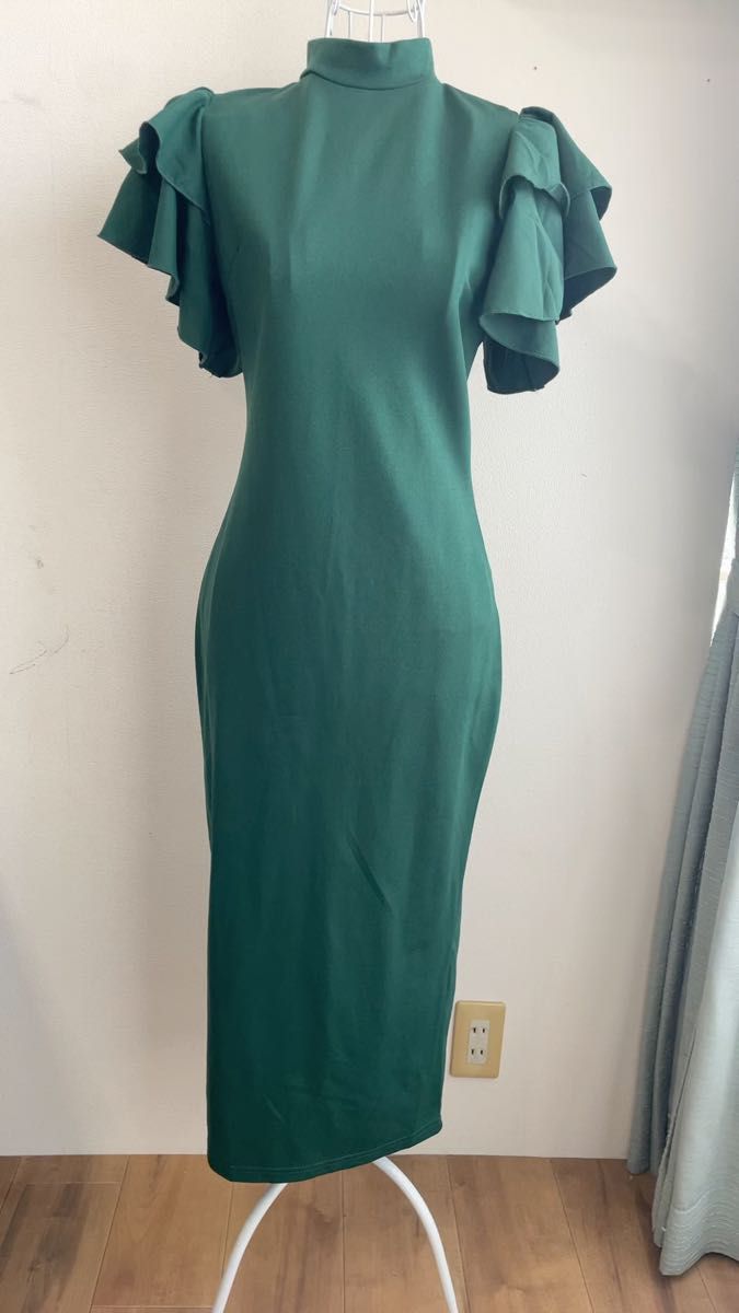 袖フリルハイネックワンピース SHEIN